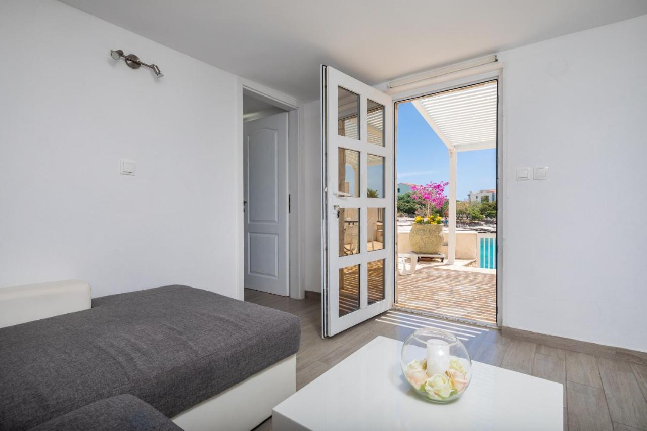 Vila Blanka Apartments Rogoznica  Εξωτερικό φωτογραφία
