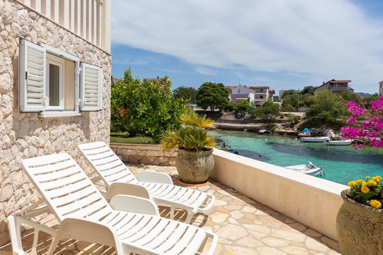 Vila Blanka Apartments Rogoznica  Εξωτερικό φωτογραφία