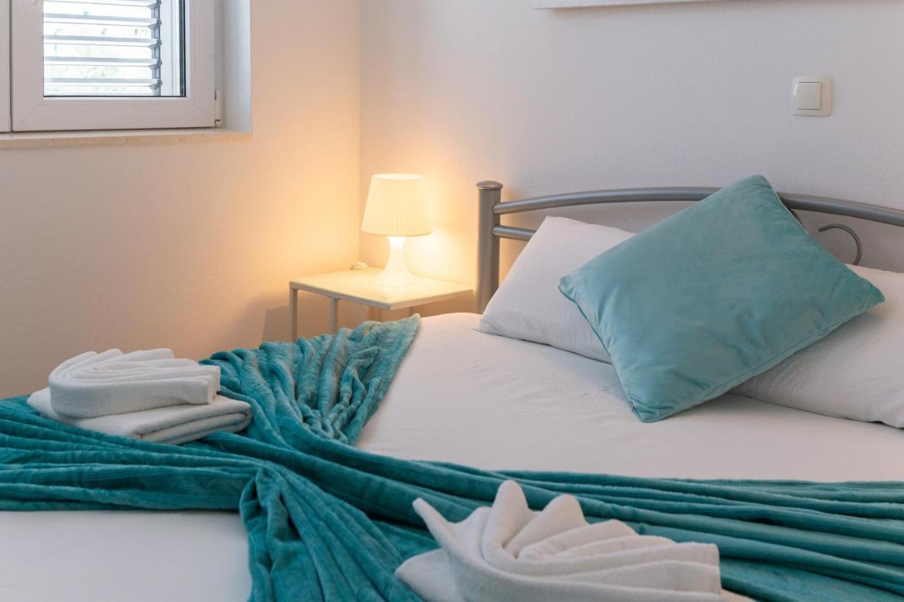 Vila Blanka Apartments Rogoznica  Εξωτερικό φωτογραφία