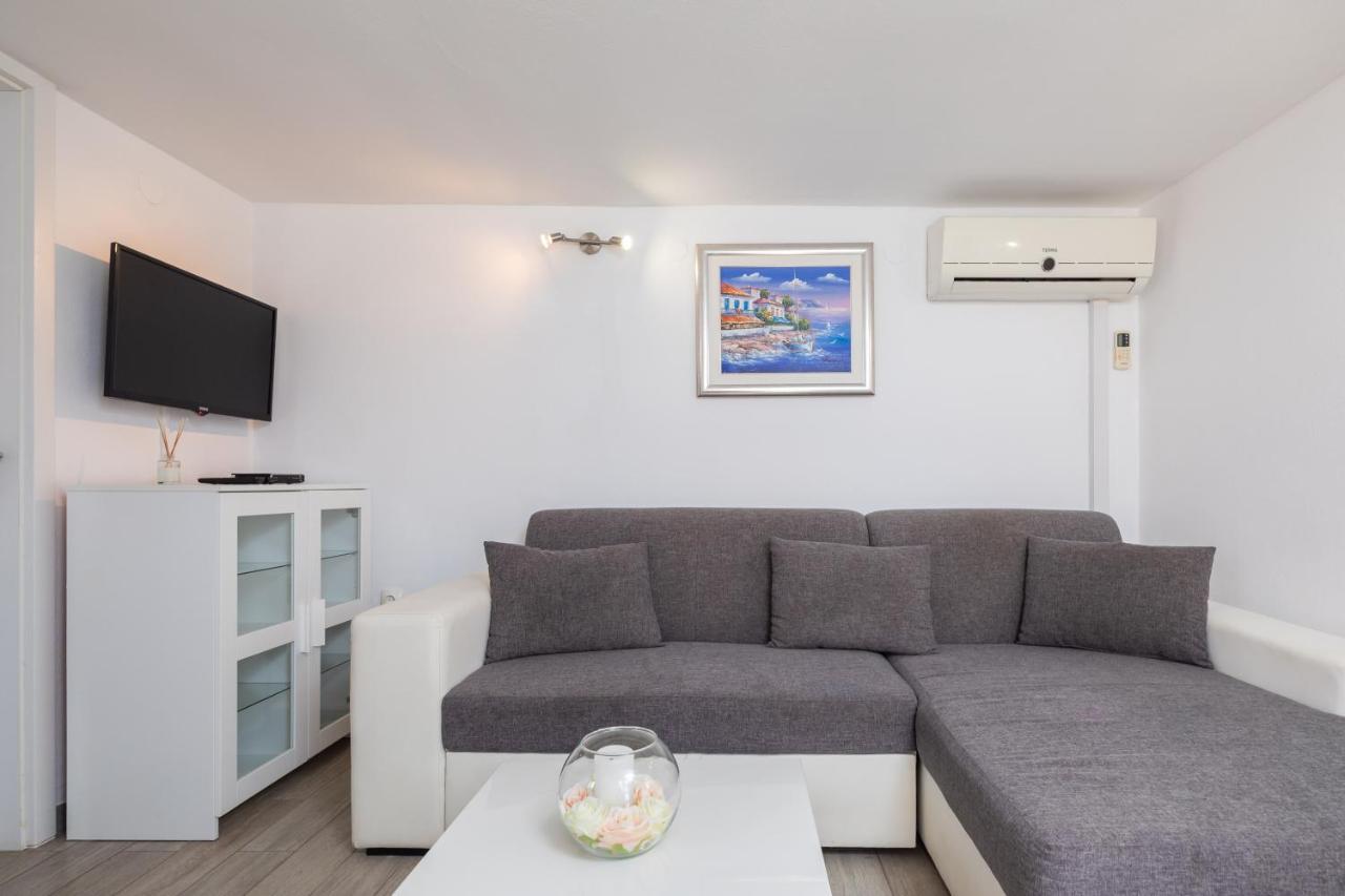Vila Blanka Apartments Rogoznica  Εξωτερικό φωτογραφία